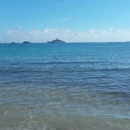 Au Tropico 2* Ζουάν λε Πιν