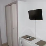 Au Tropico Hotel 2*