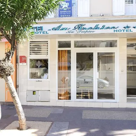 Au Tropico 2* Ζουάν λε Πιν