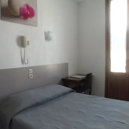 Au Tropico Отель