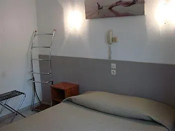 Au Tropico Отель