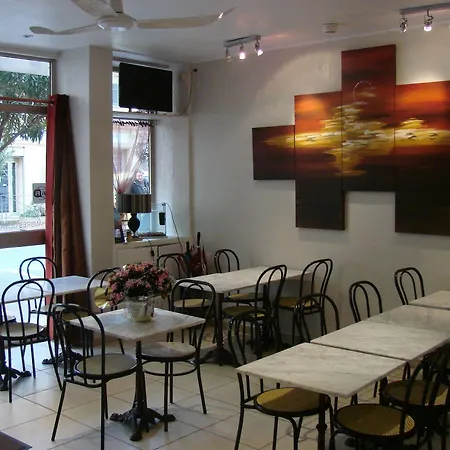 Au Tropico Отель 2*