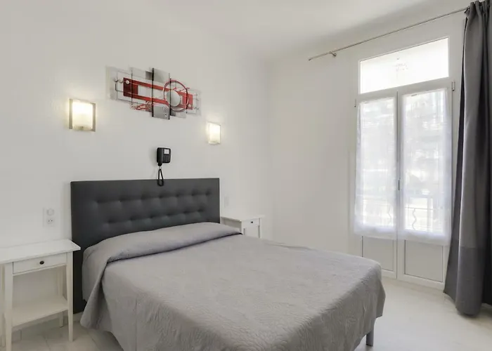 Au Tropico Ξενοδοχείο 2*